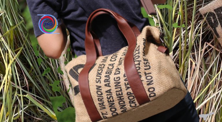 “WeWild” จากถุงกระสอบใส่เมล็ดกาแฟ สู่กระเป๋า Sustainable Fashion